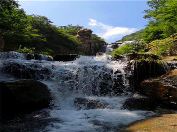 青岛天主教堂威海刘公岛三日游
