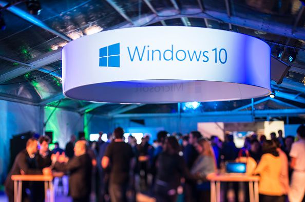警告微软Windows  10用户：对几个过时版本的支持将在5月份结束。