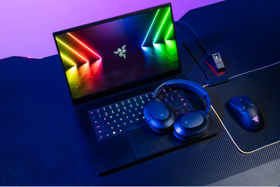 2022 Razer  Blade  15游戏本，不止一点轻薄。