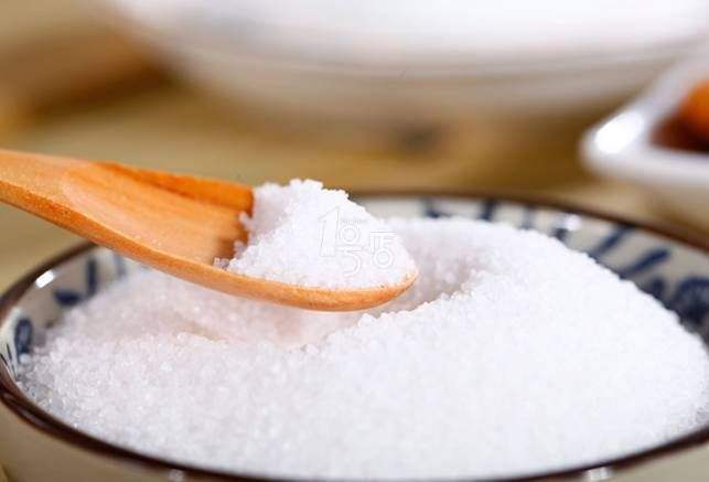 蚂蚁庄园8月18日：摄入过量食盐有什么危害？