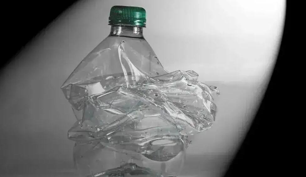 蚂蚁庄园8月12日：洗干净的塑料矿泉水瓶可以用来装醋吗