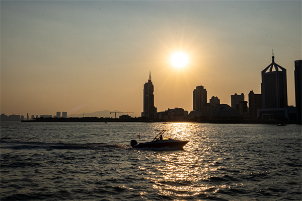 山东小众海边沙滩景点，山东海边沙滩哪里好玩